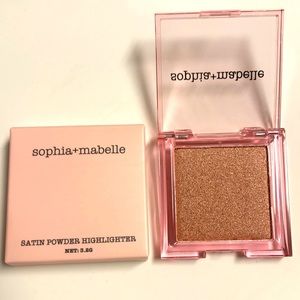 Sophia +Mabelle Peach Sangria satin powder highlighter